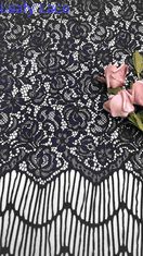 Lange vlekken Bloemen Patroon Zwarte kleur Hoogwaardige volle breedte Gekord kantstof voor Fashin vrouwen Stof 140cm breedte