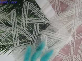 Witte 3D Applique-Borduurwerkstof voor Dame Garment Fabric Lace