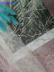 De Stoffen Bloemenkant van polkadot embroidery flocking flocked mesh
