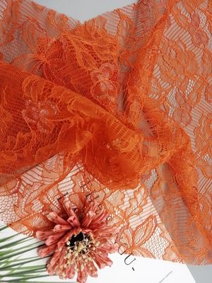 Oranje Nylon Gevoelige Franse Chantilly-Kantstof voor Vrouwenkleding