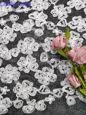 Witte Zwarte Geborduurde het Kantstof Applique van de Contrastkleur Bloem