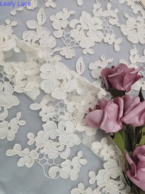 Het beige Katoenen van de de Stoffenpolyester van het Kleuren 3D Bloemen Geribde Kant Garen van Cording