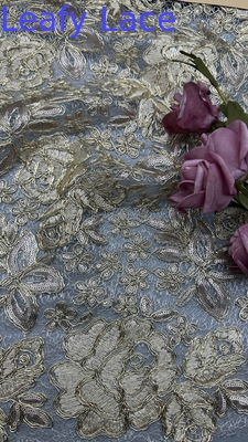 Duurzaam en elegant geborduurd kantstof voor modeshows