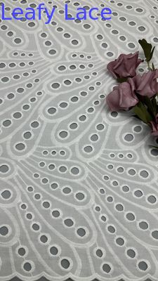 Franse Chantilly kant stof Hollow-up witte kleur voor kleding Kleding Kleding bruidsjurken