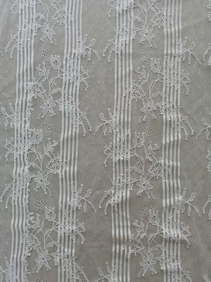Van het de Wimperkant van de kammosselpolyester Witte de Versieringsstof voor Bruids Kleding