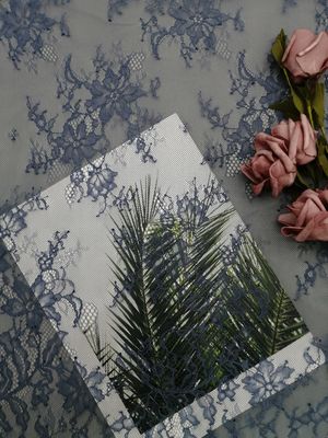 Franse Chantilly het Kantstof van hemel Blauwe Tulle voor Avondjurk