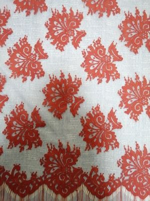 De rode Rand Bloemen Geborduurd Mesh Fabric van de Wimperkammossel