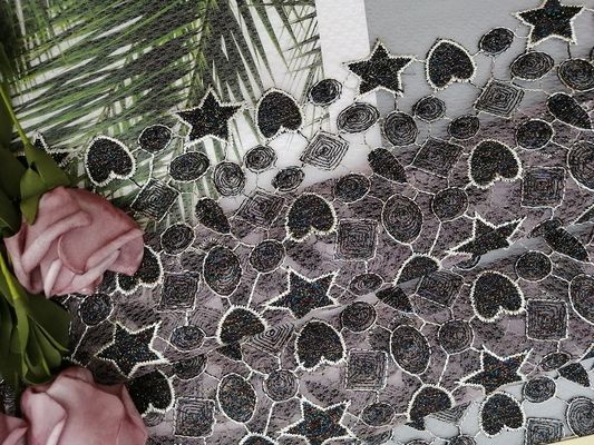 Het Borduurwerkstof van Lurex van de stervorm Metaal Gekleurde voor Meisjekleding