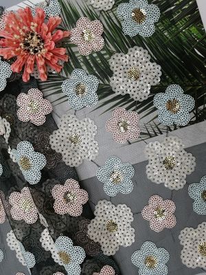 De bloemen Geborduurde Stof van het Lovertjekant