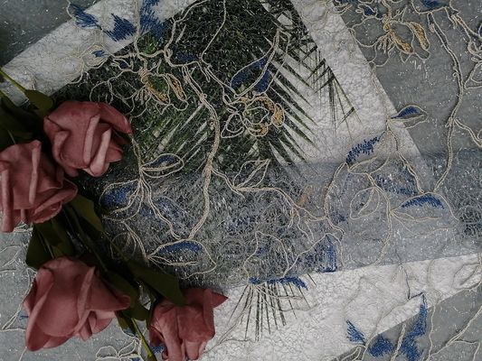 Stof van Lurex de Bloemen Geborduurde Tulle