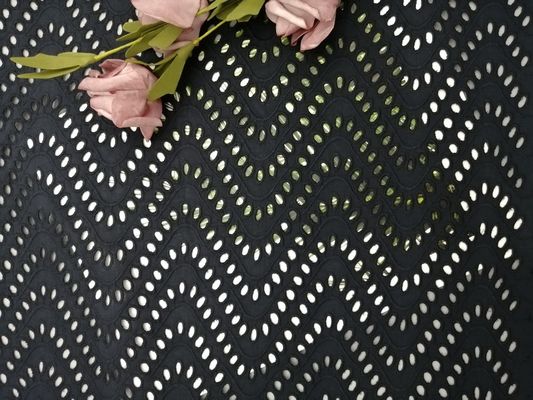 Zwarte Geborduurde Katoenen van de Oogjestof 100% Kantstof voor Kleding