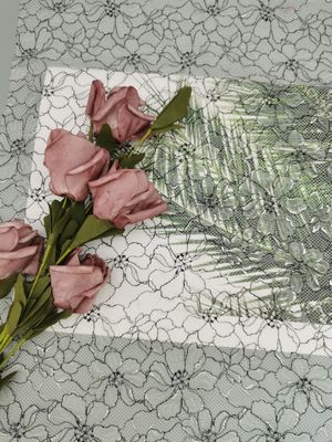 142CM overal het Zwitserse Bloemenborduurwerk van het de Versierings Zilveren Contrast van het Polyesterkant