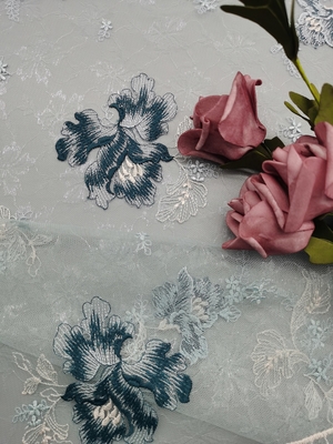 Gekleurd Mesh Embroidered Lace Fabric For Dame Garment