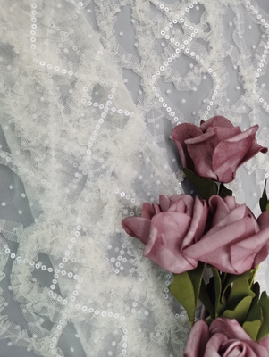 3D het Kantstof van Tulle van de Bloemlovertje Geborduurde Stof Bruids Netto met Lovertje